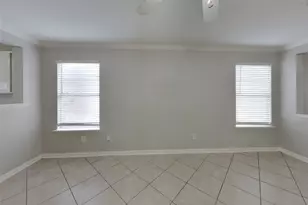 415 Remington Creek Dr, Houston, TX 77073 - Photo 2