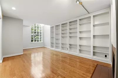 4004 Montrose Boulevard #43, Houston, TX 77006 - Photo 8