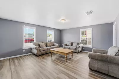 7603 Avenue K, Houston, TX 77012 - Photo 4