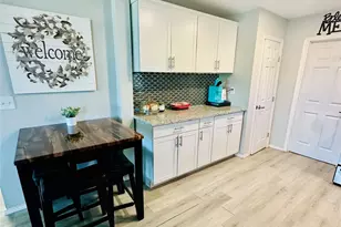 323 N Outlar St, Wharton, TX 77488 - Photo 10