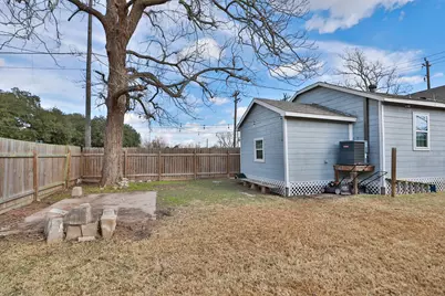 323 N Outlar Street, Wharton, TX 77488 - Photo 32