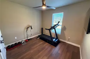 838 Oak Ridge Dr, Angleton, TX 77515 - Photo 28