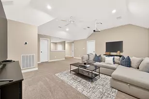 22 Stonegate Park Ct, Spring, TX 77379 - Photo 8