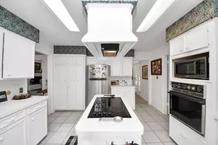 17 Winged Foot Dr, Conroe, TX 77304 - Photo 32