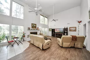 17 Winged Foot Dr, Conroe, TX 77304 - Photo 12