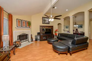 2418 Honey Locust Dr, Katy, TX 77449 - Photo 6