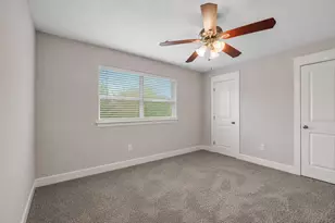 11910 Mullins Dr, Houston, TX 77035 - Photo 22