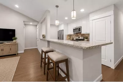 11910 Mullins Drive, Houston, TX 77035 - Photo 14
