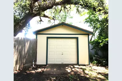 402 E Smith Street, Brazoria, TX 77422 - Photo 28