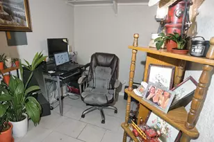 402 E Smith St, Brazoria, TX 77422 - Photo 18