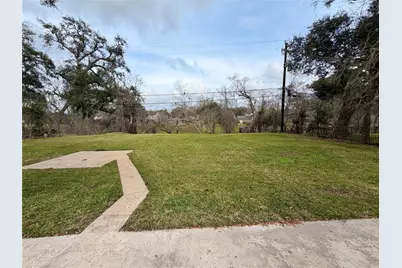 306 Oak Drive, Lake Jackson, TX 77566 - Photo 30