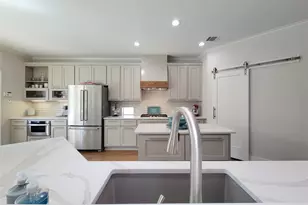 56 Amberstone Dr, Sugar Land, TX 77479 - Photo 14