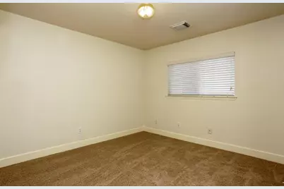 11915 Sanspereil Drive, Houston, TX 77047 - Photo 8