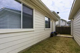 11915 Sanspereil Dr, Houston, TX 77047 - Photo 12