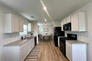 11079 N Lake Mist Ln, Willis, TX 77318 - Photo 10