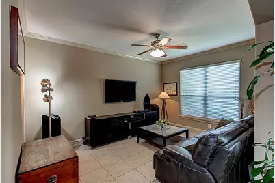 11114 Sherwood Garden Drive, Houston, TX 77043 - Photo 6