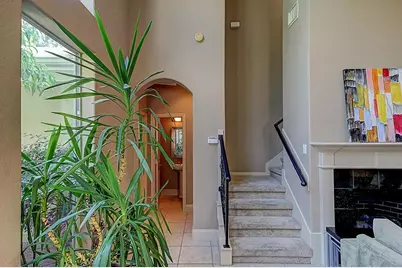 11114 Sherwood Garden Drive, Houston, TX 77043 - Photo 16