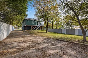 910 Rosewick St, Houston, TX 77015 - Photo 12