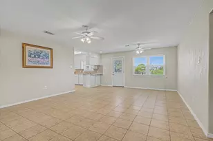 827 Pickney Ave, Port Bolivar, TX 77650 - Photo 10