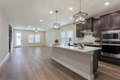 2013 Woodland Pine Court, The Woodlands, TX 77384 - Photo 4