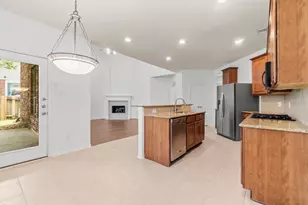 10 Majolica Pl, The Woodlands, TX 77382 - Photo 10