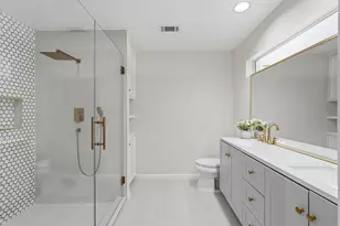 10916 Fawnlily St, The Woodlands, TX 77380 - Photo 34
