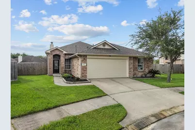 122 Tonkawa Canyon Drive, La Marque, TX 77568 - Photo 2