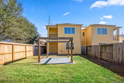 104 Estelle Street, Houston, TX 77003 - Photo 2
