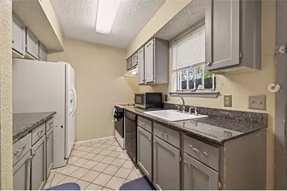 6201 Beverlyhill Street #1, Houston, TX 77057 - Photo 12