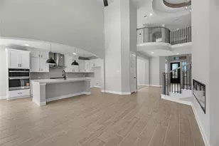 13705 Lago Costa Dr, Texas City, TX 77568 - Photo 4