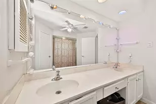 15343 Meadow Village Dr, Houston, TX 77095 - Photo 8