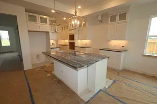 13010 Old Fashion Cir, Mont Belvieu, TX 77535 - Photo 4