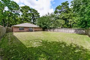 9415 Charterlawn Cir, Houston, TX 77070 - Photo 14