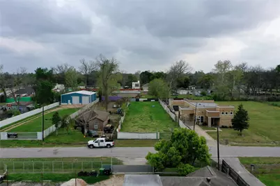 869 Wall Street, Houston, TX 77088 - Photo 2
