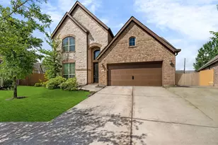 27172 Devyn Forest Ln, Spring, TX 77386 - Photo 2