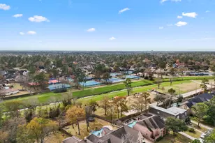 16611 Brenton Oaks Dr, Spring, TX 77379 - Photo 10