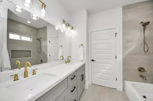 8815 Edgar St, Houston, TX 77051 - Photo 36