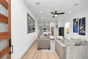 8815 Edgar St, Houston, TX 77051 - Photo 4