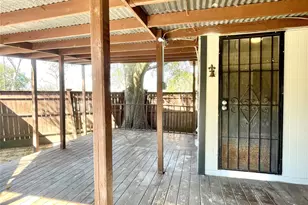 5220 E Parkway Dr, Beaumont, TX 77705 - Photo 10