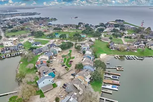 1427 Bowsprit Point, Willis, TX 77318 - Photo 4