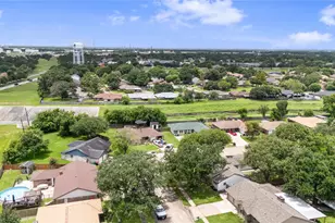 3208 Woodstone Dr, Baytown, TX 77521 - Photo 44