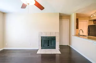 3900 Woodchase Dr, Houston, TX 77042 - Photo 10