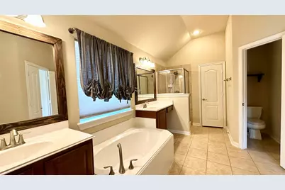 18903 Pinewood Point Lane, Tomball, TX 77377 - Photo 24
