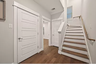 2010 Saint Charles Street, Houston, TX 77003 - Photo 4