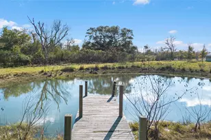 1210 County Rd 32, Angleton, TX 77515 - Photo 14