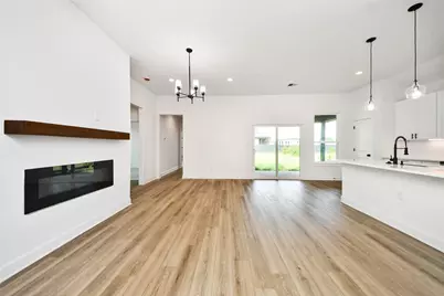 925 1st Street, Hempstead, TX 77445 - Photo 6