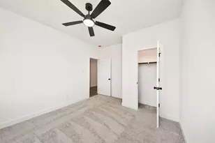 925 1st St, Hempstead, TX 77445 - Photo 28