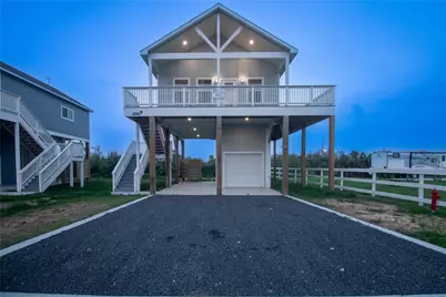 1040 Johnson Road, Gilchrist, TX 77617 - Photo 2