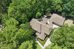 719 Somerset St, Conroe, TX 77302 - Photo 6