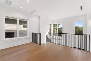 1023 Euclid St, Houston, TX 77009 - Photo 14